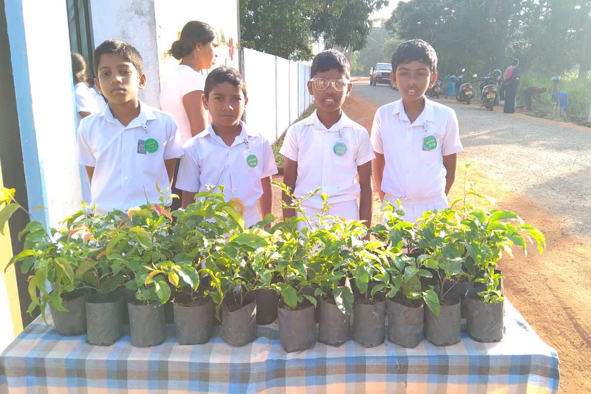 "පරිසර හිතකාමී පාසලෙන් අනාගත හරිත නායකයින්"